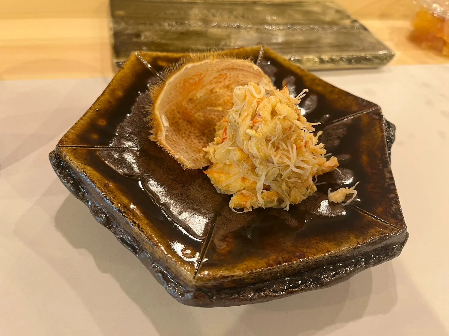 毛ガニのカニ味噌和え　土佐酢ジュレがけ